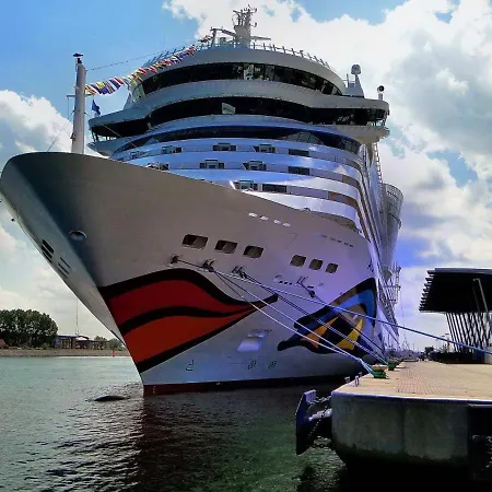 Segel, Urlaub In Warnemuende Rostock